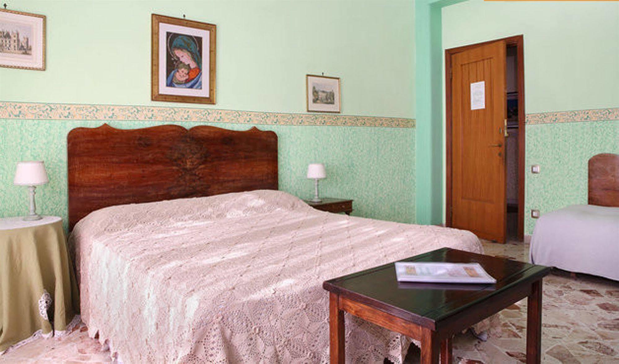 Bed and Breakfast Casa Tina Maugeri CTA Exterior foto
